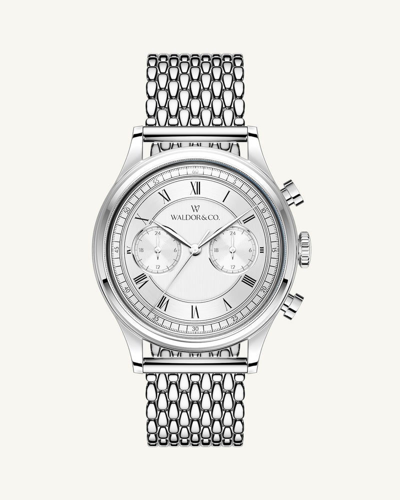 A round mens watch in rhodium-plated silver from Waldor & Co. with a silver sunray dial and a second hand. Seiko movement. The model is Avant 42 Cap Mala 42mm.