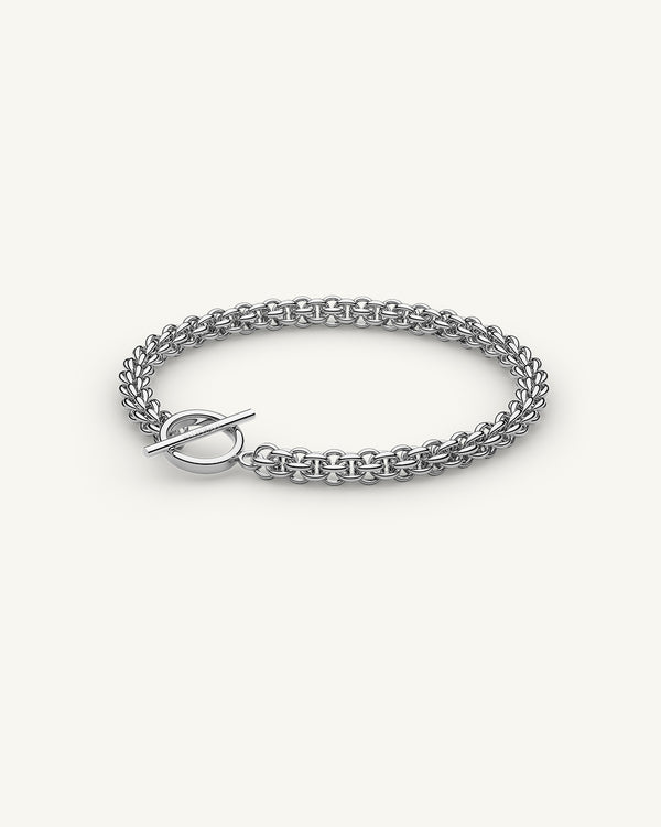 T-bar Chain Bracelet in Sterling Silver plated-316L stainless steel from Waldor & Co. The model is Avant Chain Polished.